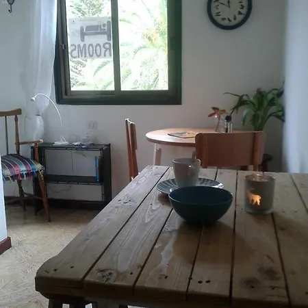 Guest house Casa Amaya 3*
