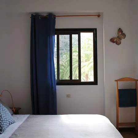 Guest house Casa Amaya 3*